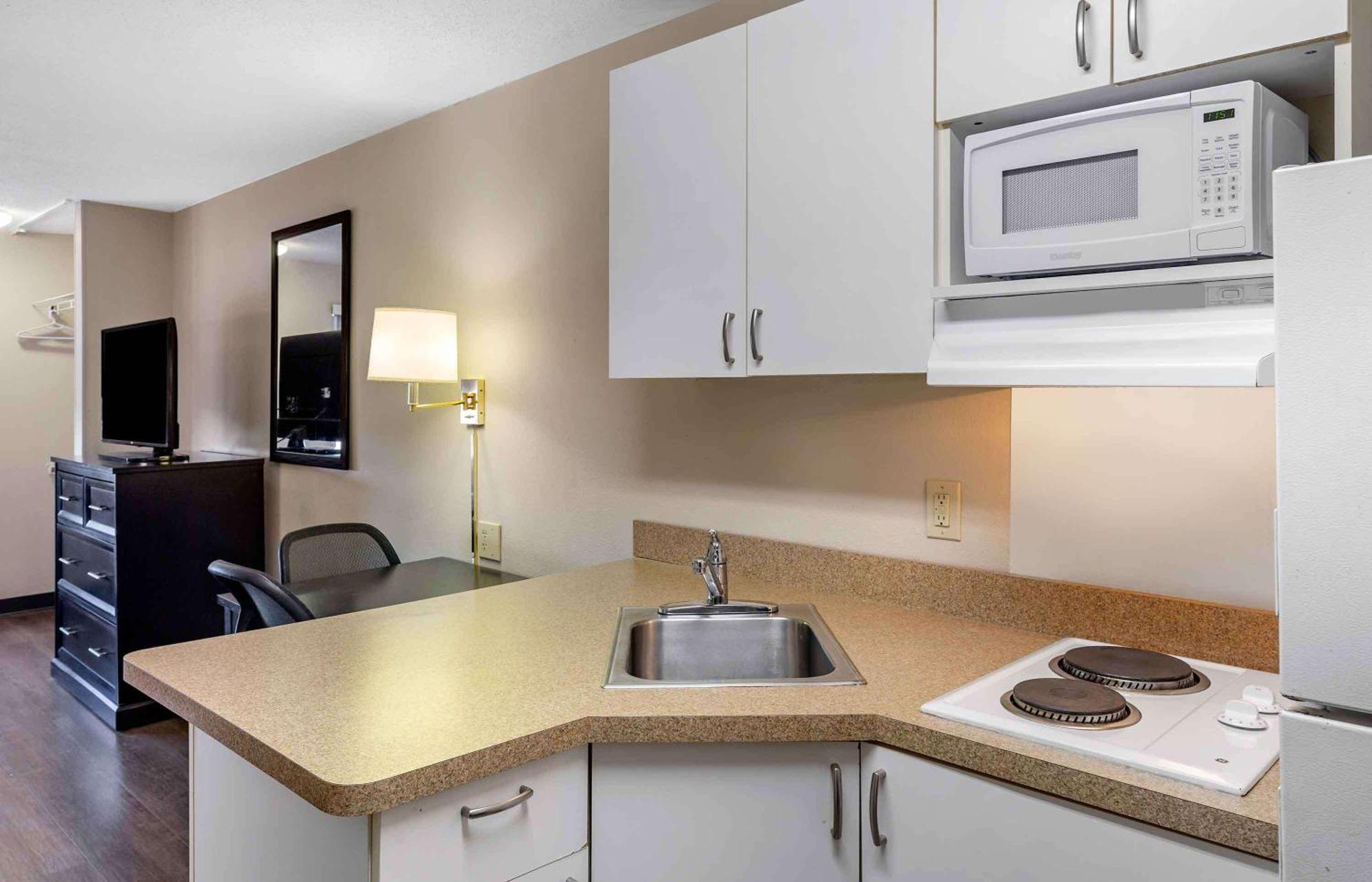 Extended Stay America Suites - Boston - Брейнтри Екстериор снимка